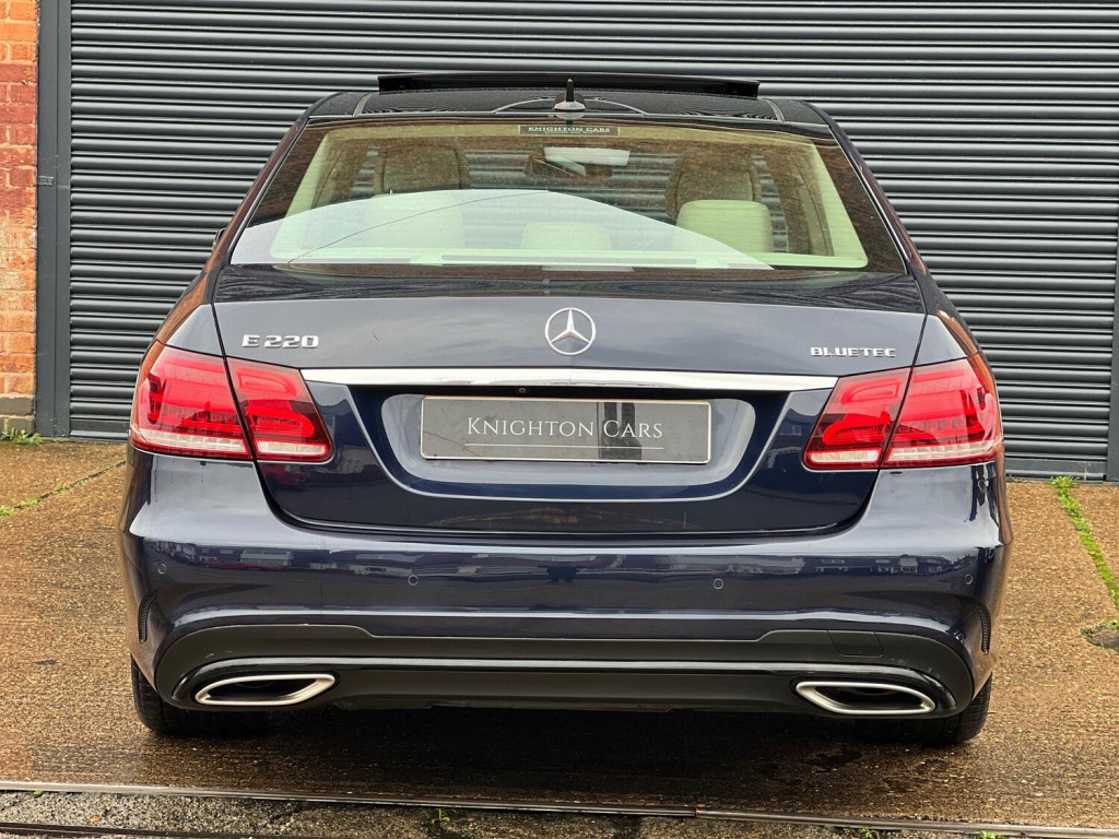 MERCEDES-BENZ E CLASS