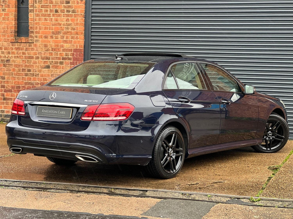 MERCEDES-BENZ E CLASS