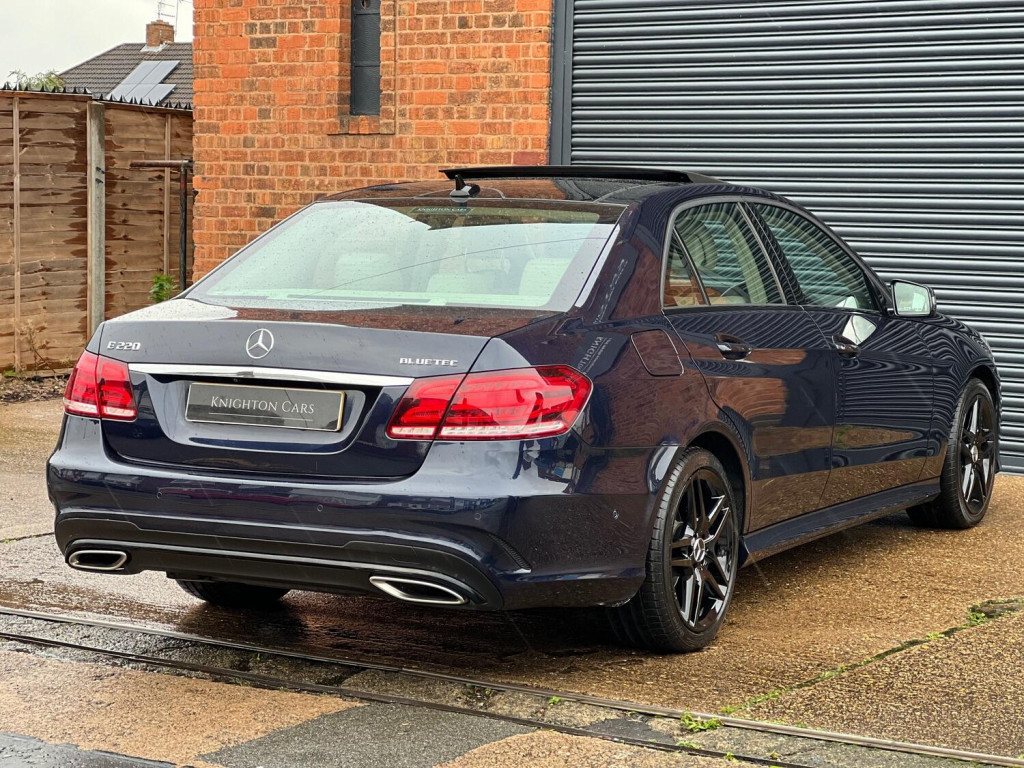 MERCEDES-BENZ E CLASS