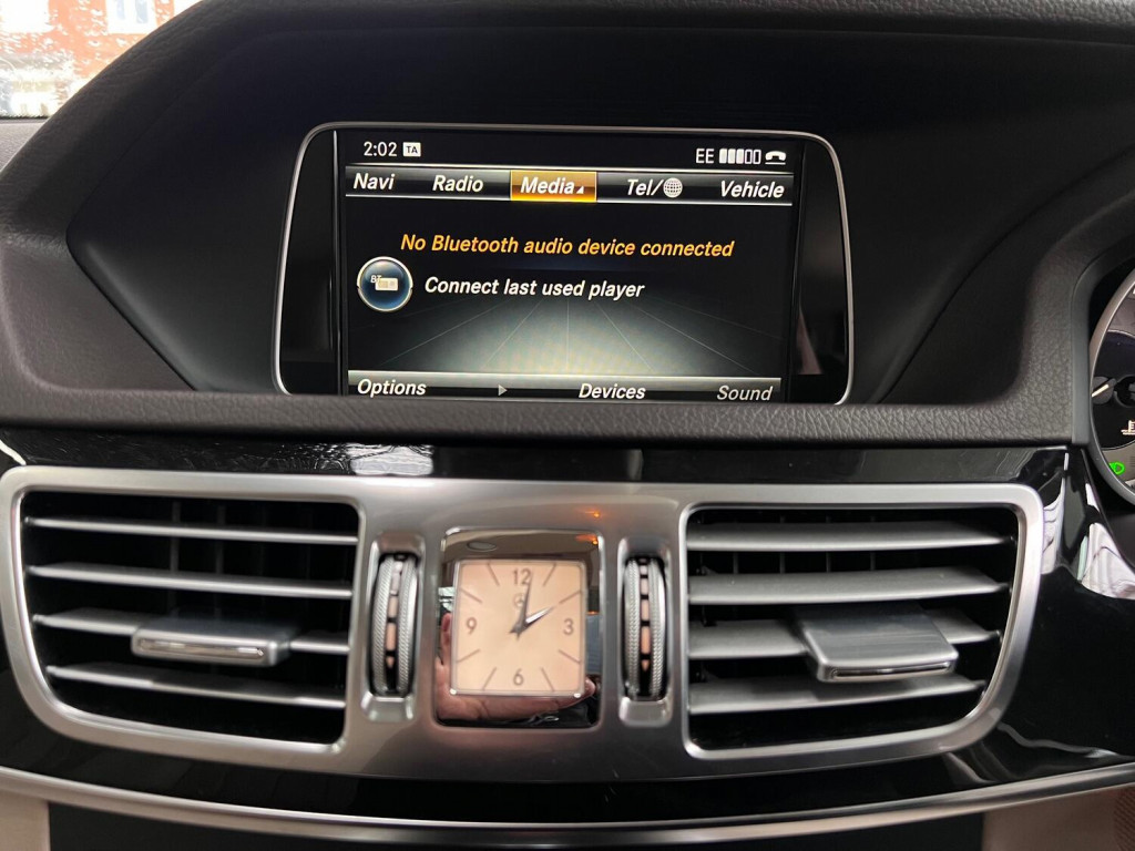 MERCEDES-BENZ E CLASS