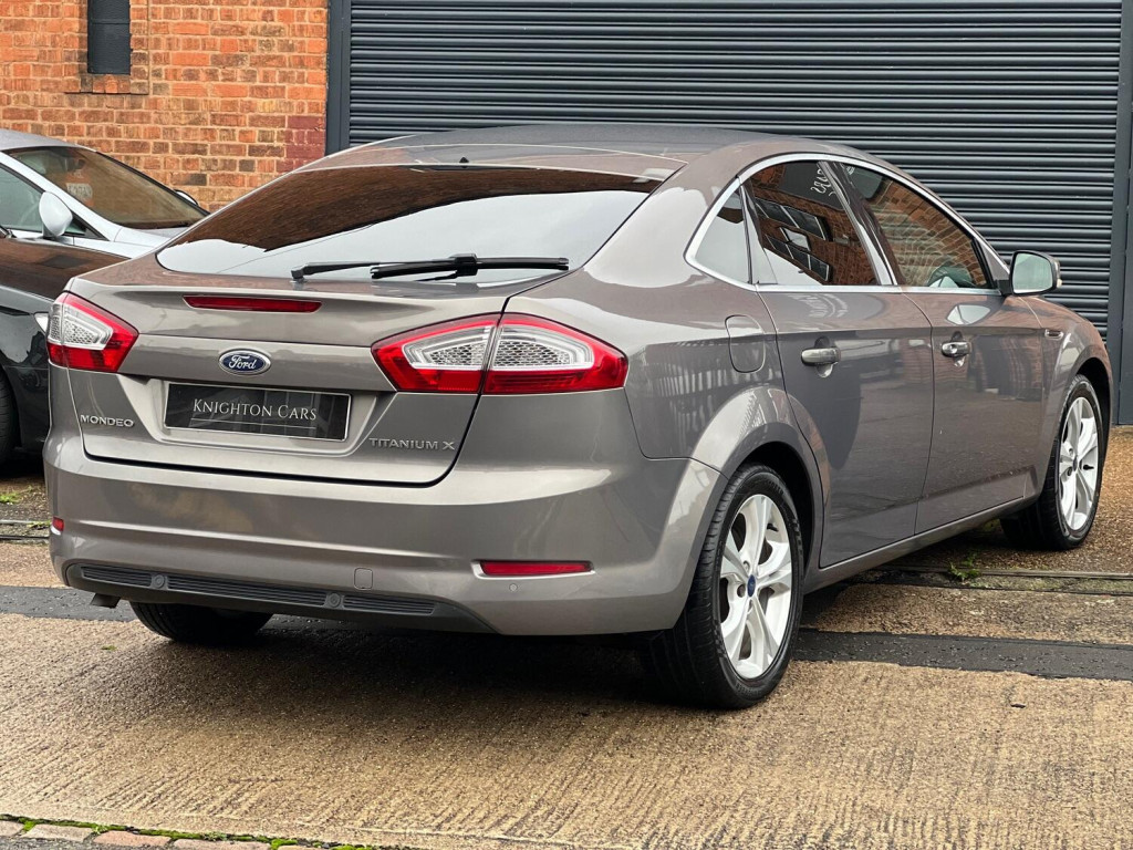 FORD MONDEO