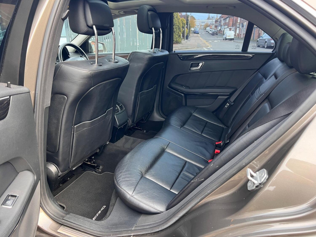 MERCEDES-BENZ E CLASS