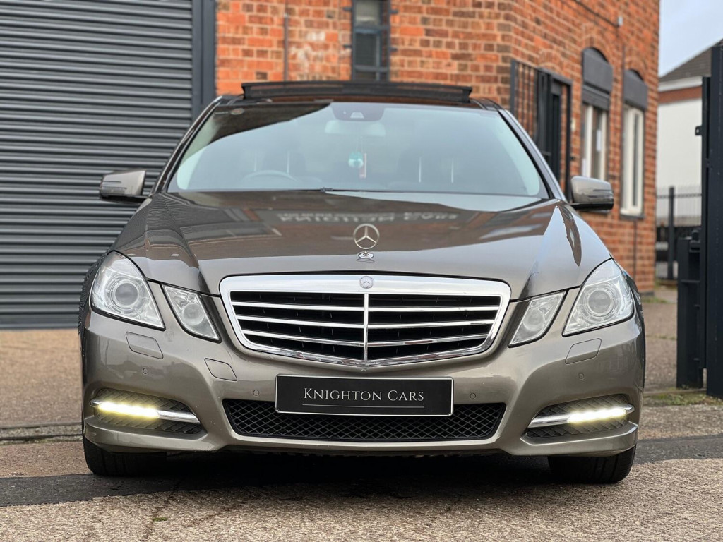 MERCEDES-BENZ E CLASS