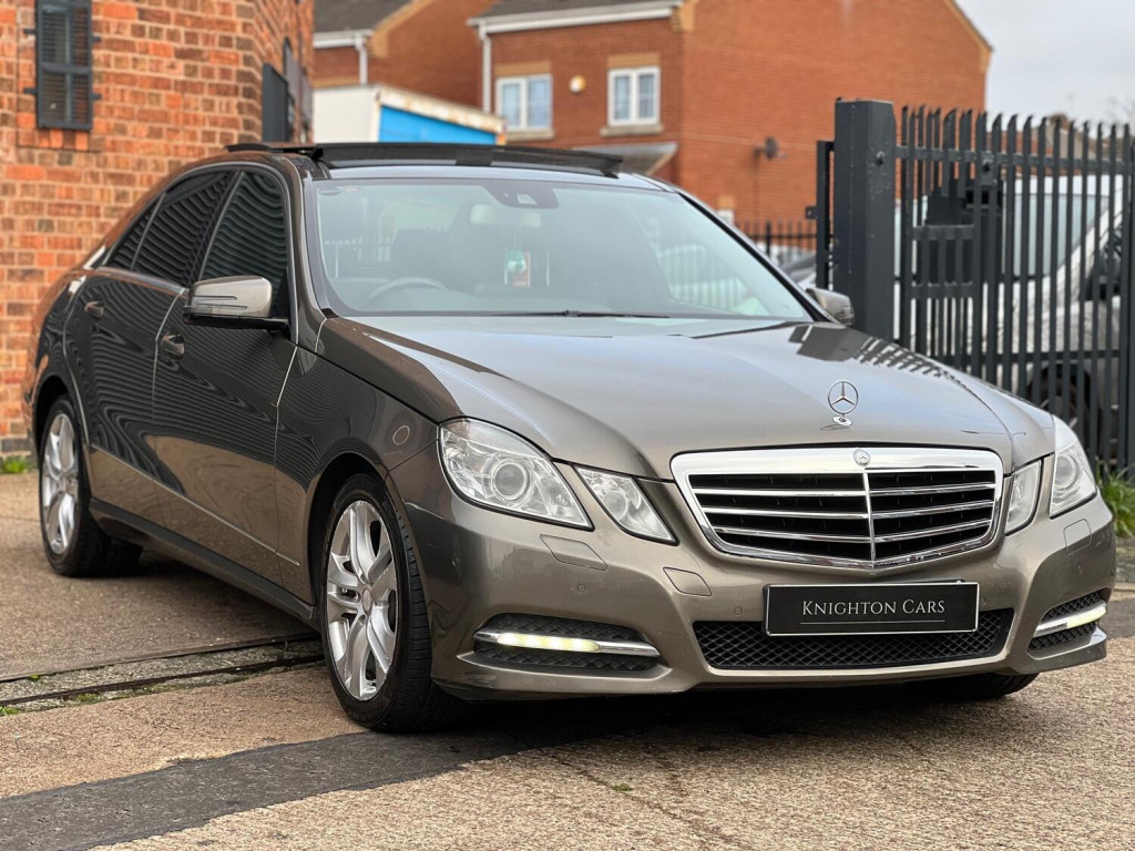 MERCEDES-BENZ E CLASS