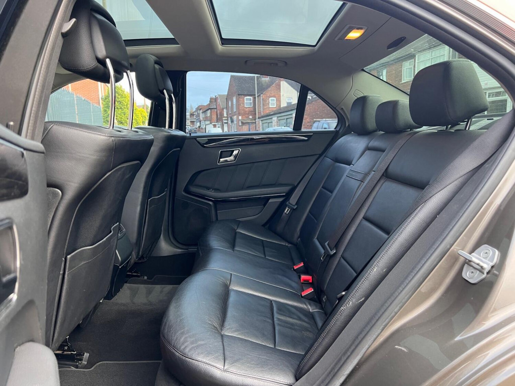 MERCEDES-BENZ E CLASS