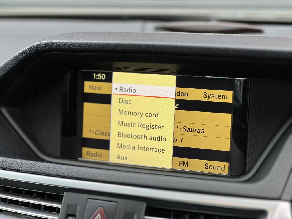 MERCEDES-BENZ E CLASS