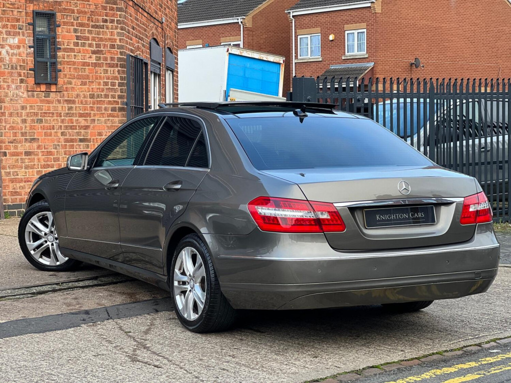 MERCEDES-BENZ E CLASS