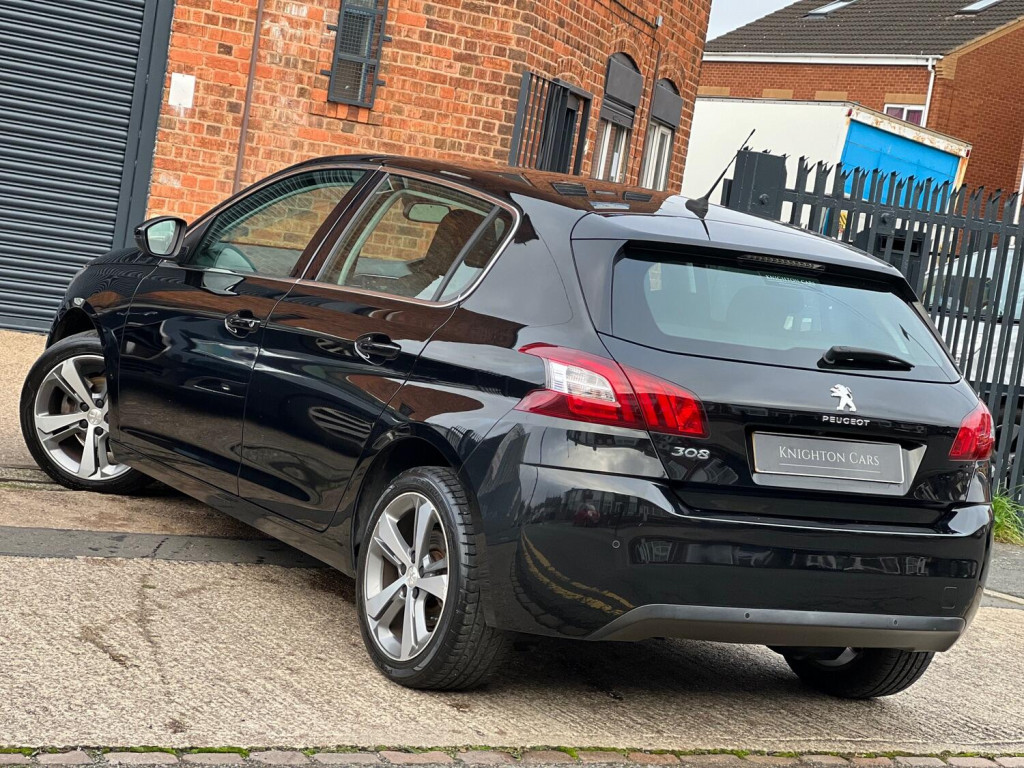 View PEUGEOT 308 1.6 HDi Allure 