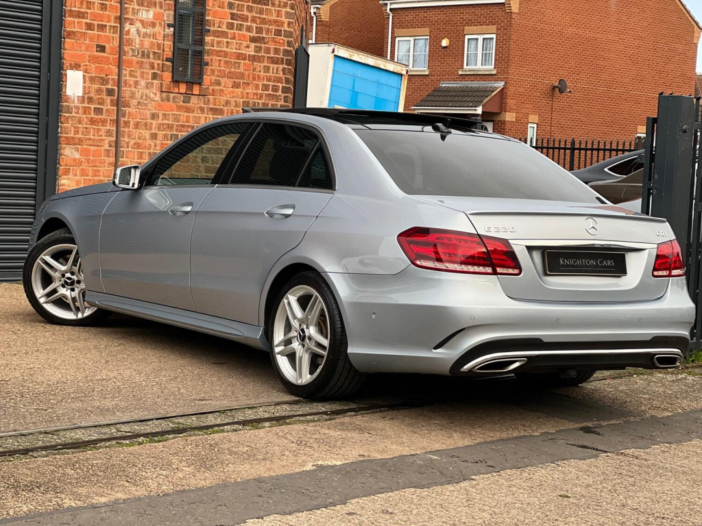 MERCEDES-BENZ E CLASS