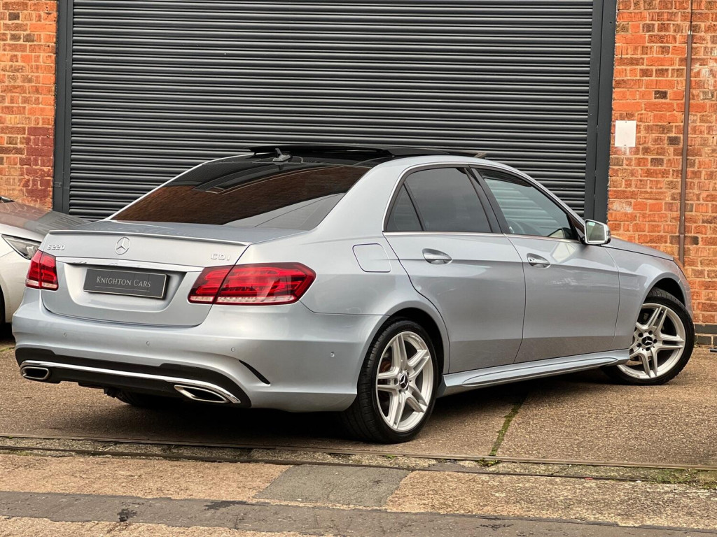MERCEDES-BENZ E CLASS