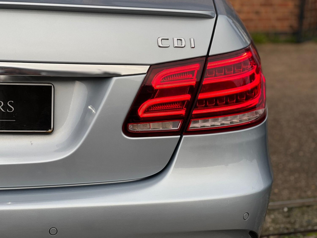 MERCEDES-BENZ E CLASS
