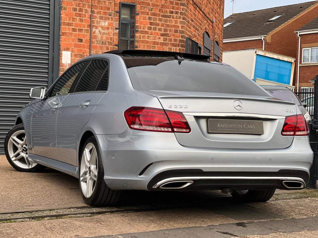 MERCEDES-BENZ E CLASS