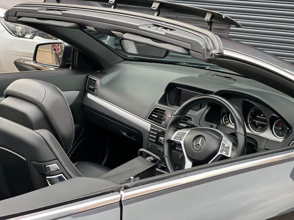 MERCEDES-BENZ E CLASS