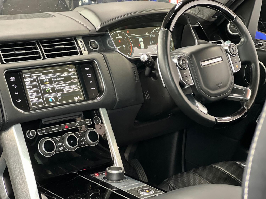 LAND ROVER RANGE ROVER