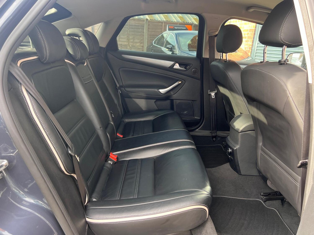FORD MONDEO