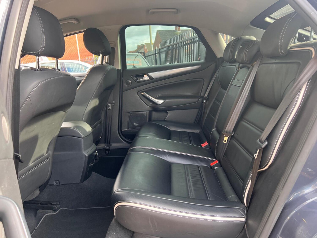 FORD MONDEO