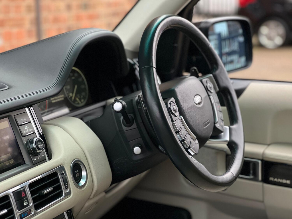 LAND ROVER RANGE ROVER