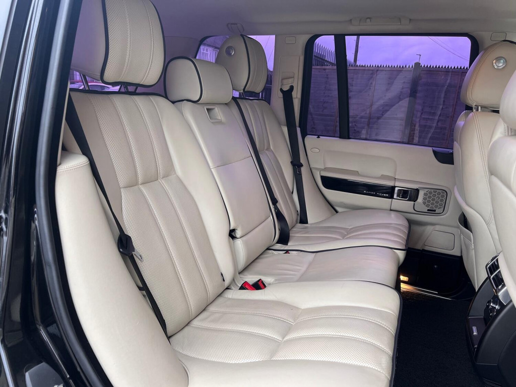 LAND ROVER RANGE ROVER