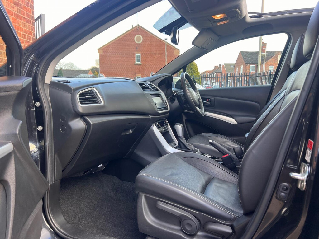 SUZUKI SX4 S-CROSS