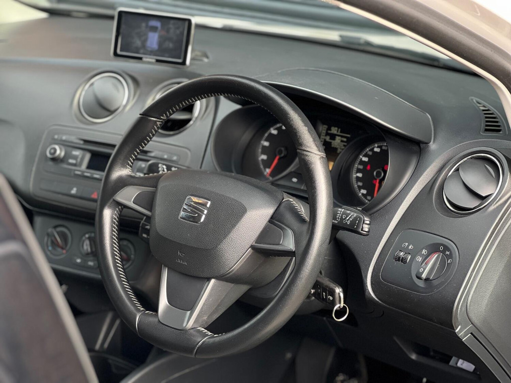 SEAT IBIZA