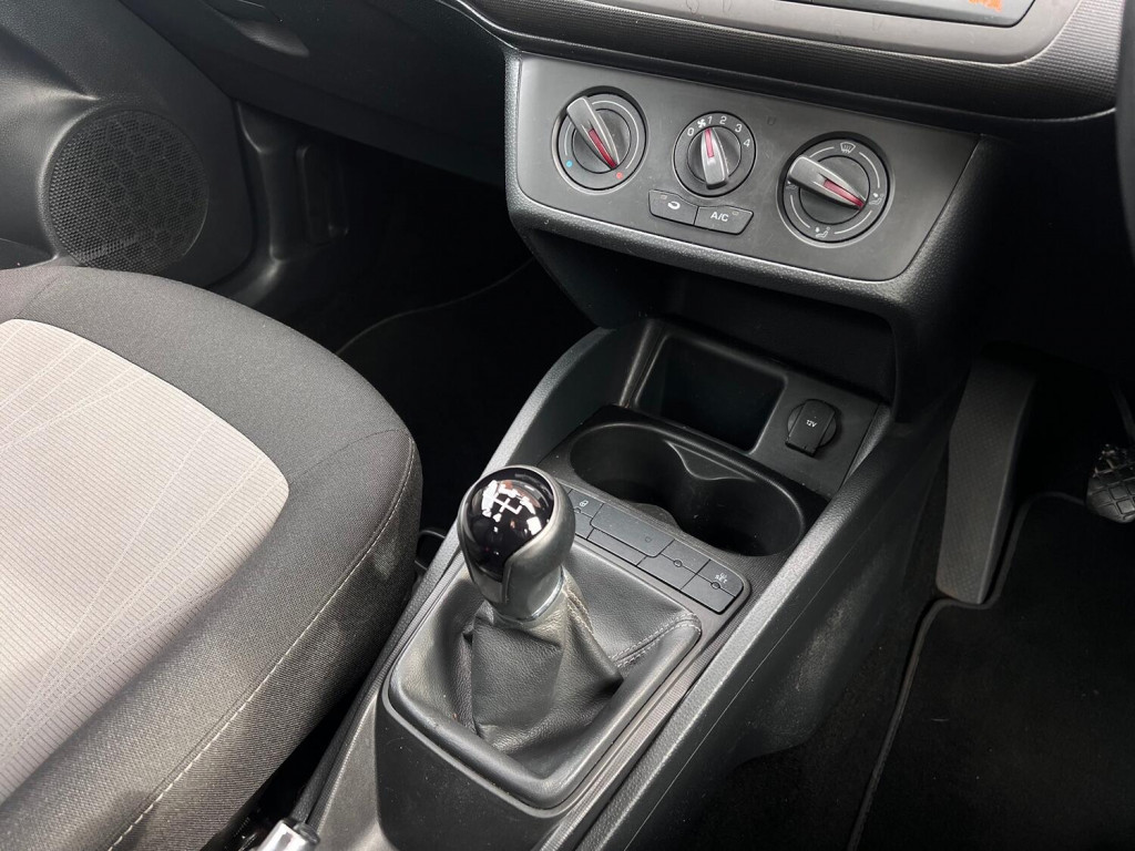 SEAT IBIZA