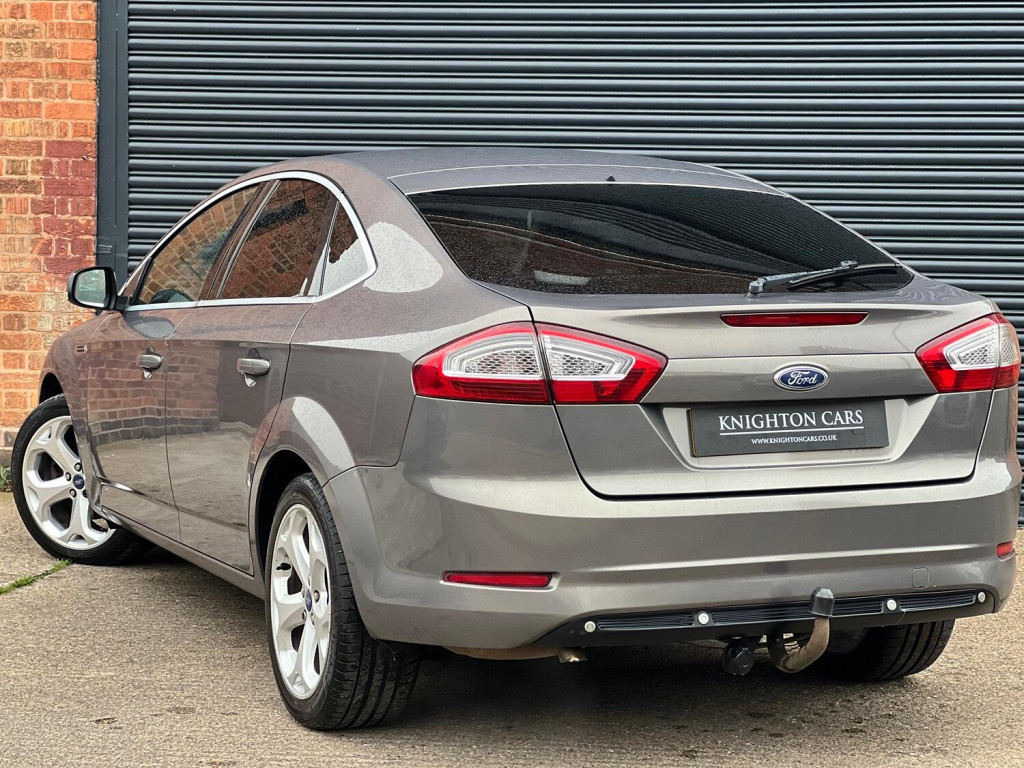 FORD MONDEO