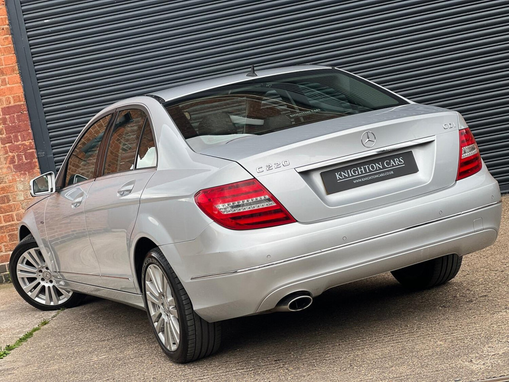 View MERCEDES-BENZ C CLASS 2.1 C220 CDI BlueEfficiency Elegance