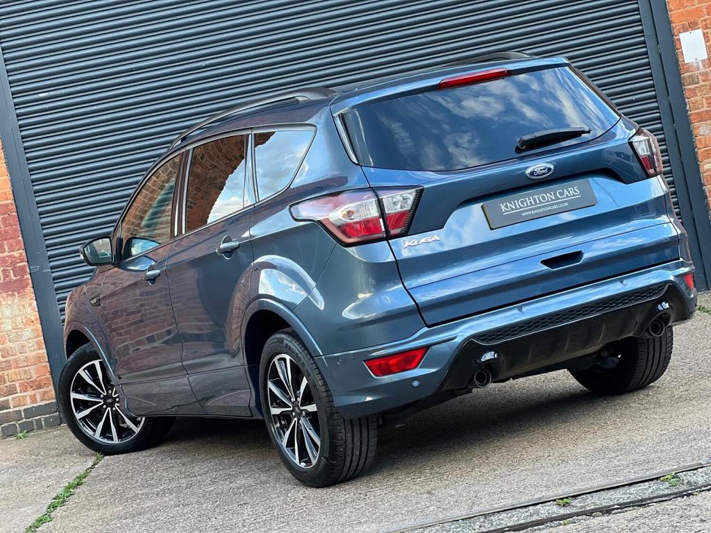 View FORD KUGA 2.0 TDCi ST-Line