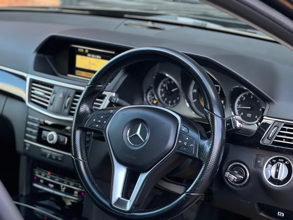 MERCEDES-BENZ E CLASS