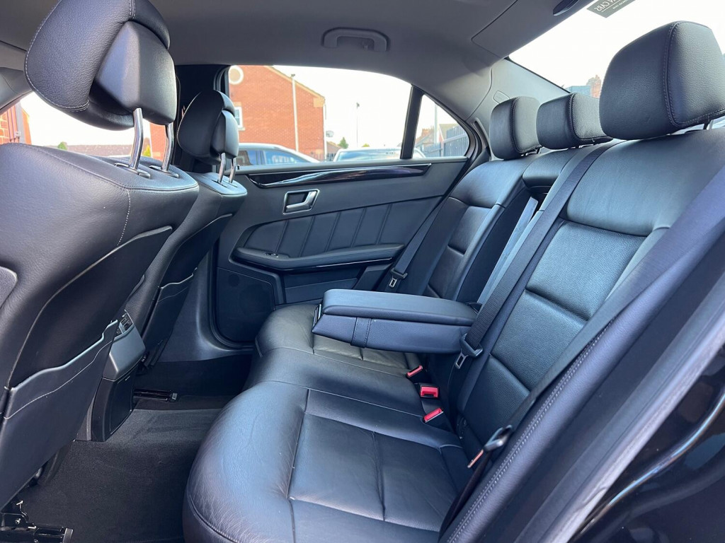 MERCEDES-BENZ E CLASS