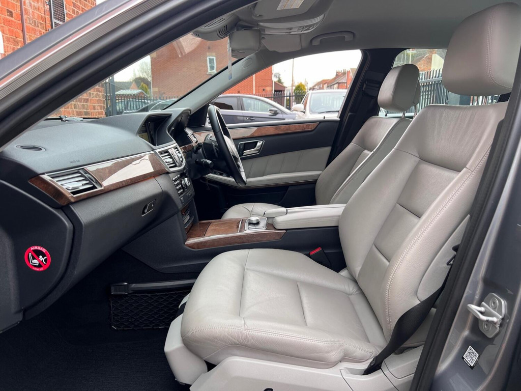 MERCEDES-BENZ E CLASS