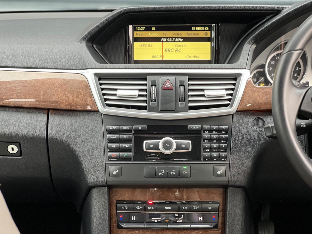 MERCEDES-BENZ E CLASS