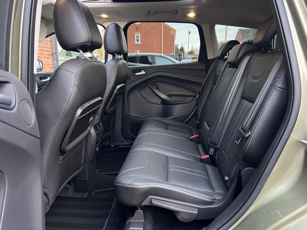 FORD KUGA