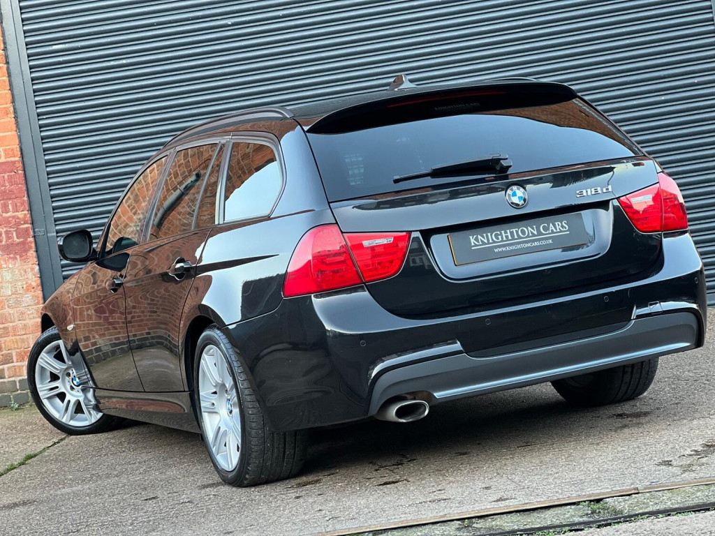 View BMW 3 SERIES 2.0 318d M Sport Touring