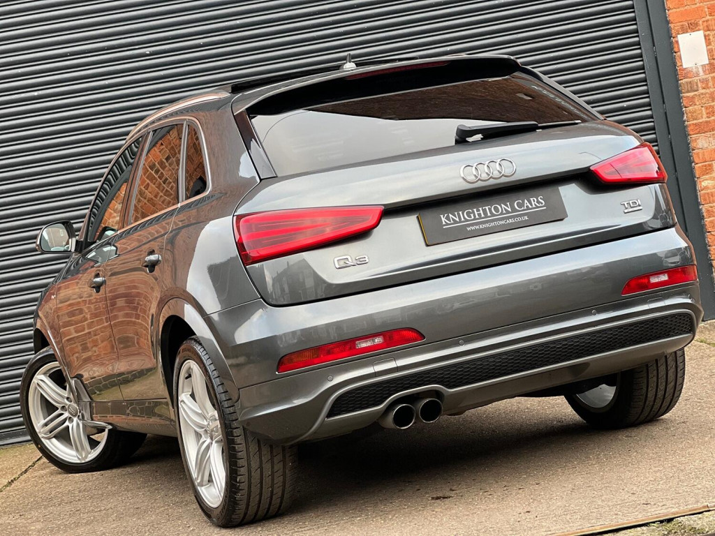 View AUDI Q3 2.0 TDI S line