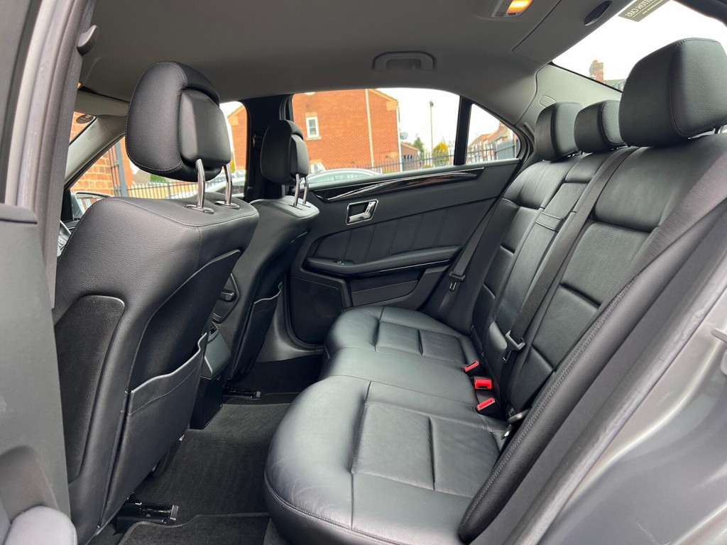 MERCEDES-BENZ E CLASS