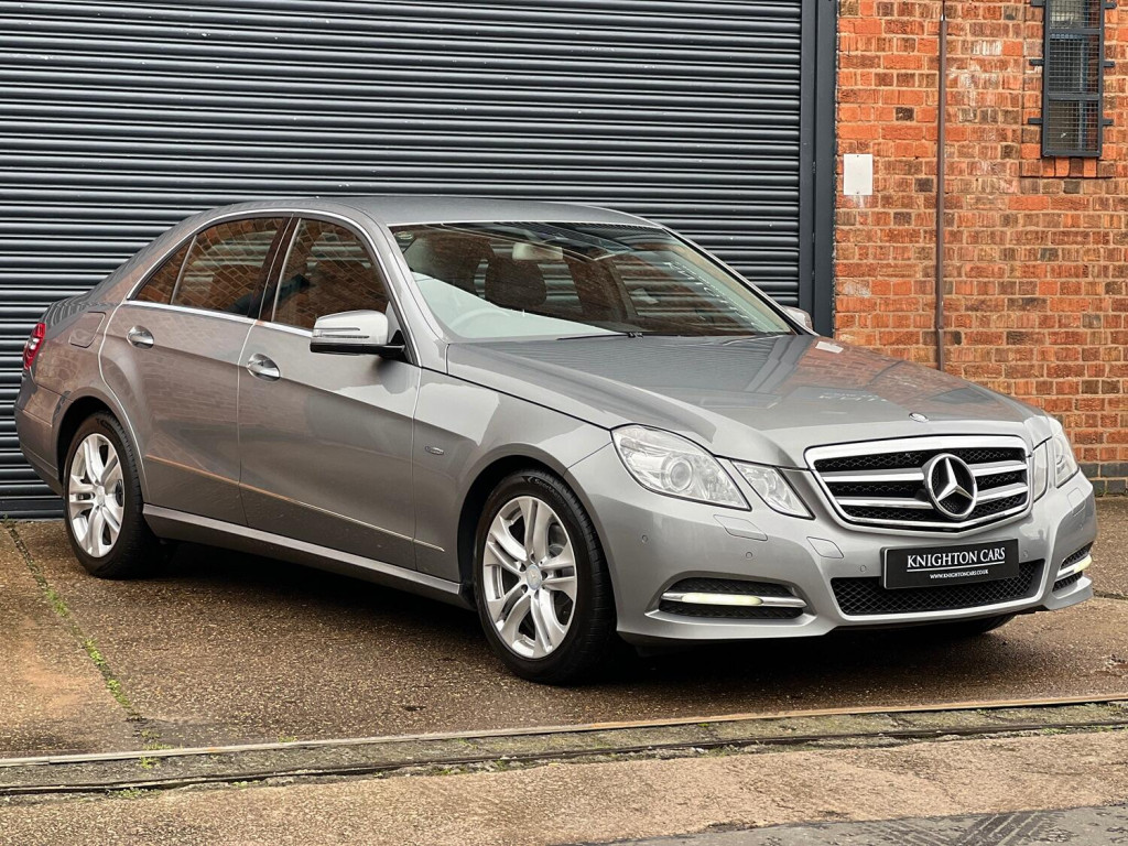 MERCEDES-BENZ E CLASS