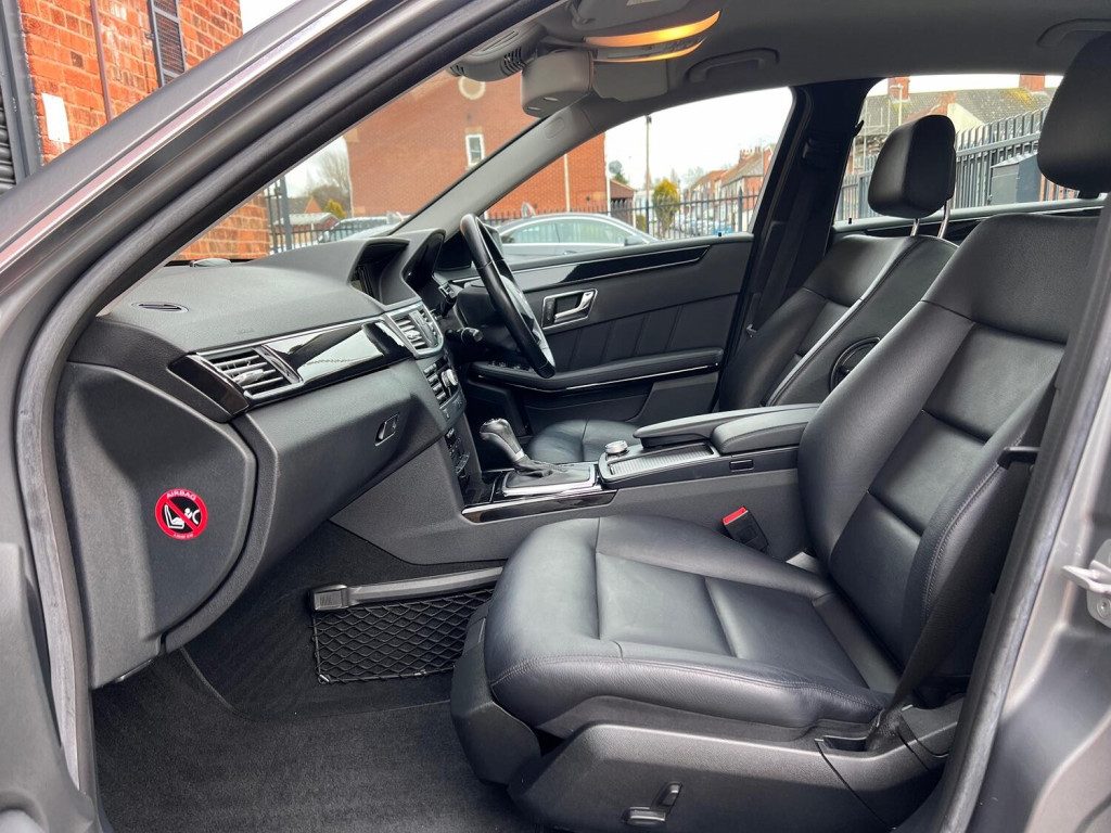 MERCEDES-BENZ E CLASS