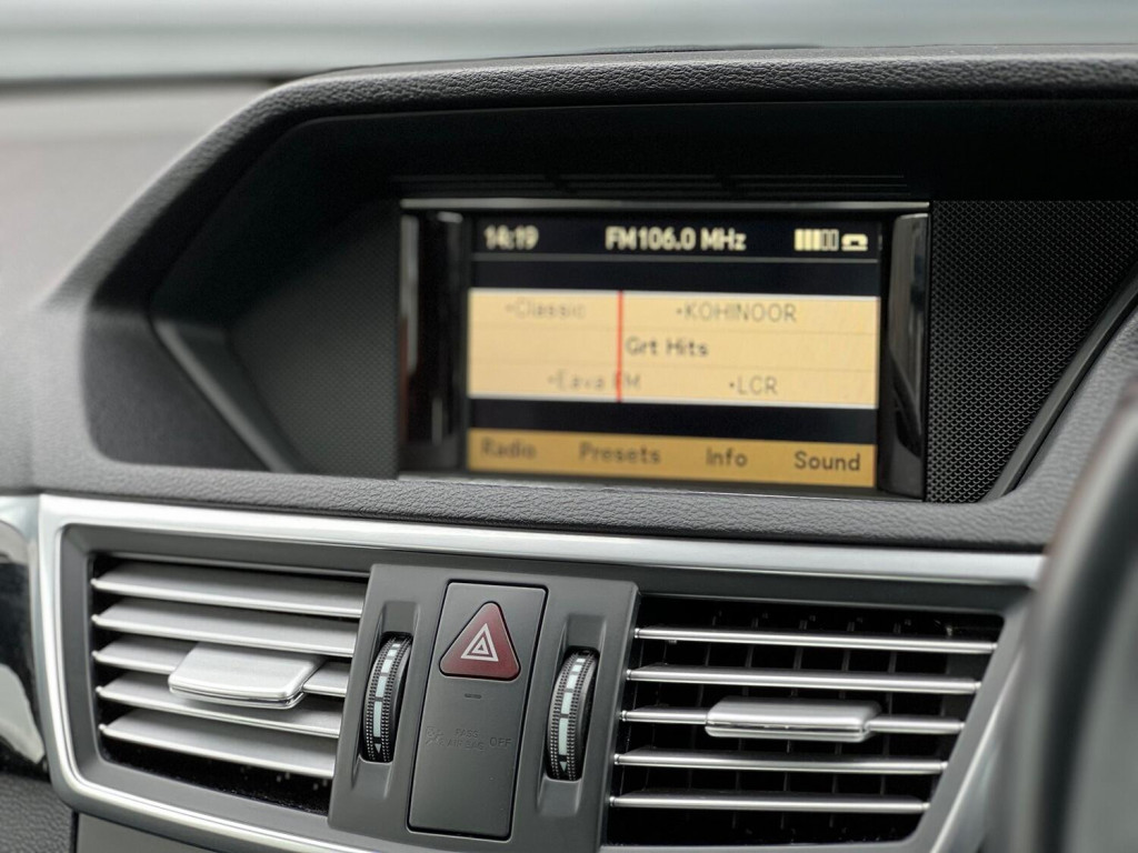 MERCEDES-BENZ E CLASS