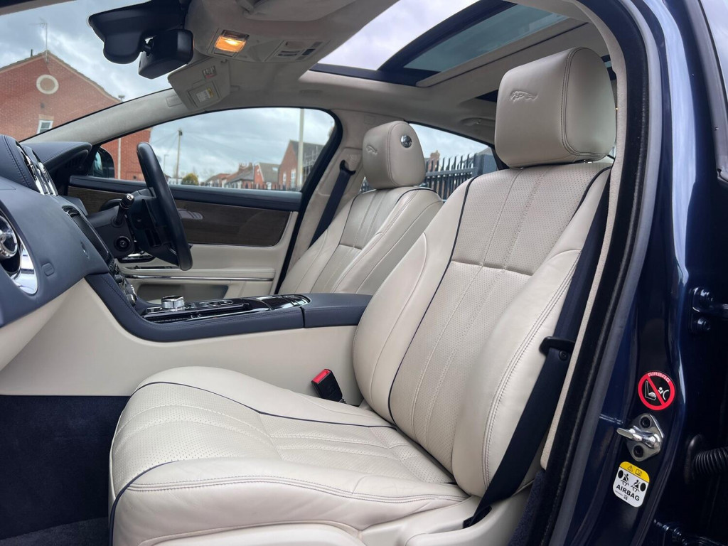 JAGUAR XJ