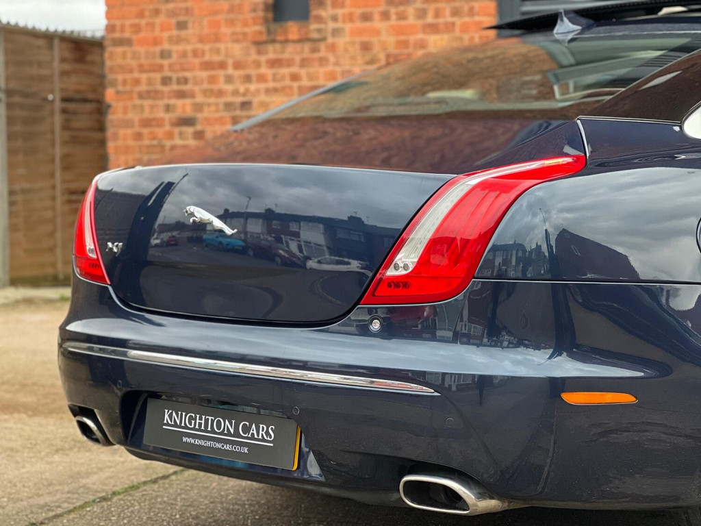 JAGUAR XJ