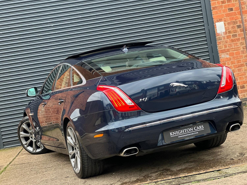 JAGUAR XJ