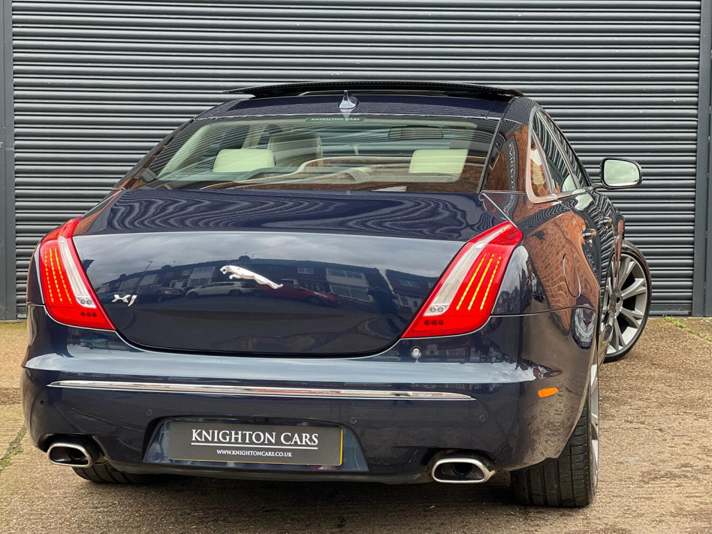 JAGUAR XJ