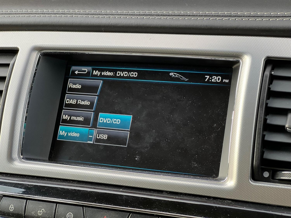 JAGUAR XF