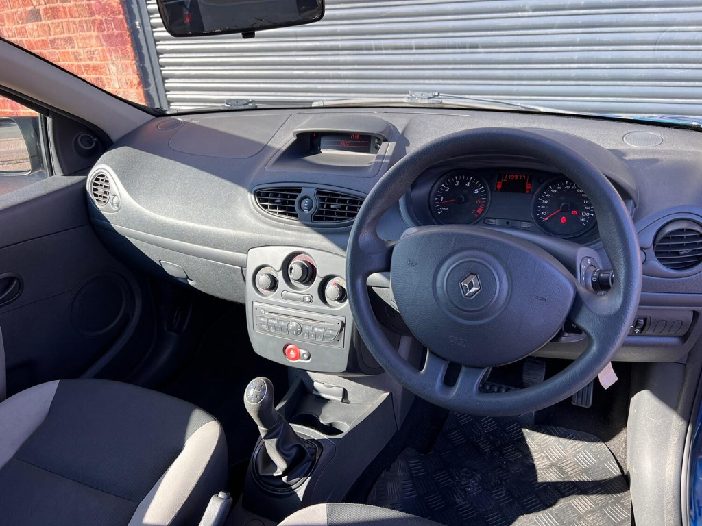 View RENAULT CLIO 1.2