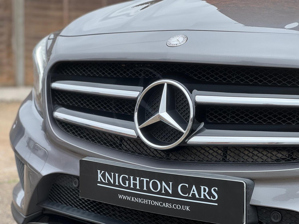 MERCEDES-BENZ GLA CLASS