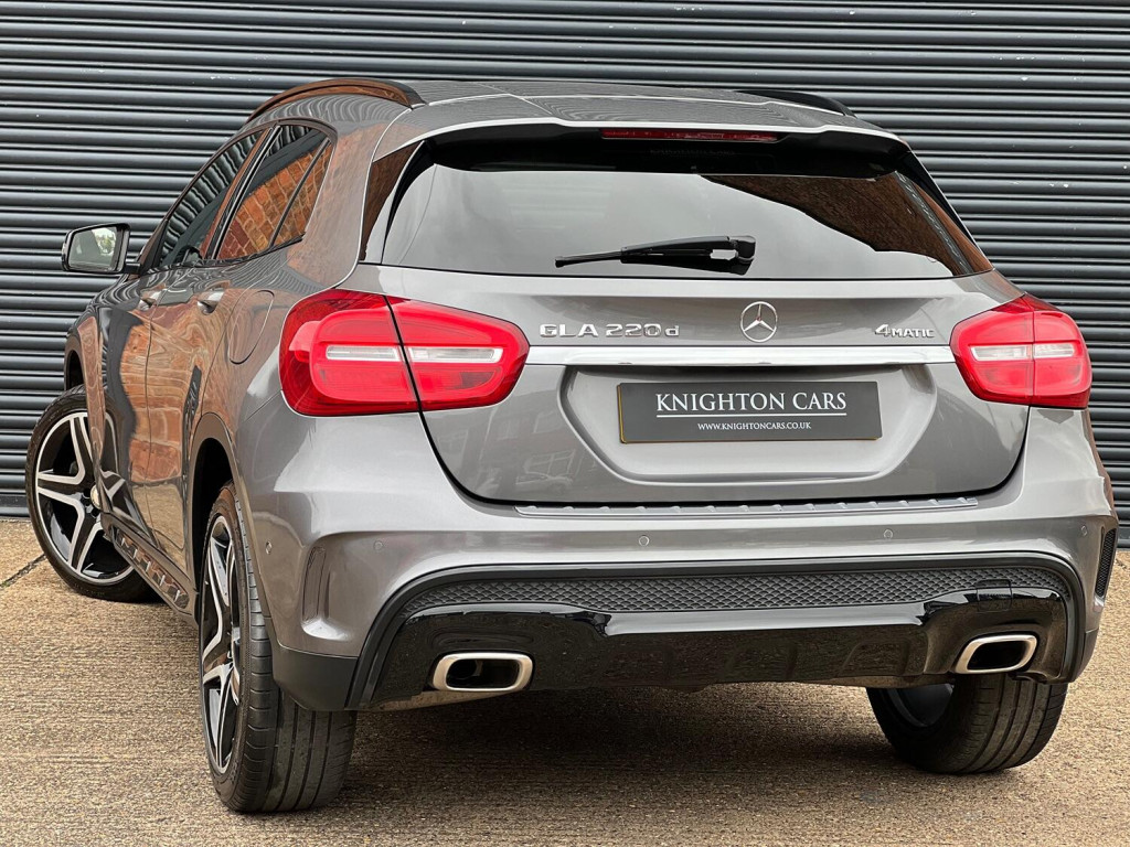 MERCEDES-BENZ GLA CLASS