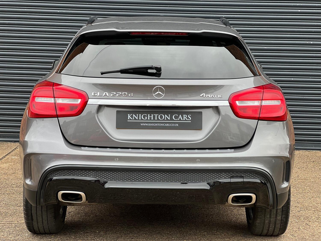 MERCEDES-BENZ GLA CLASS