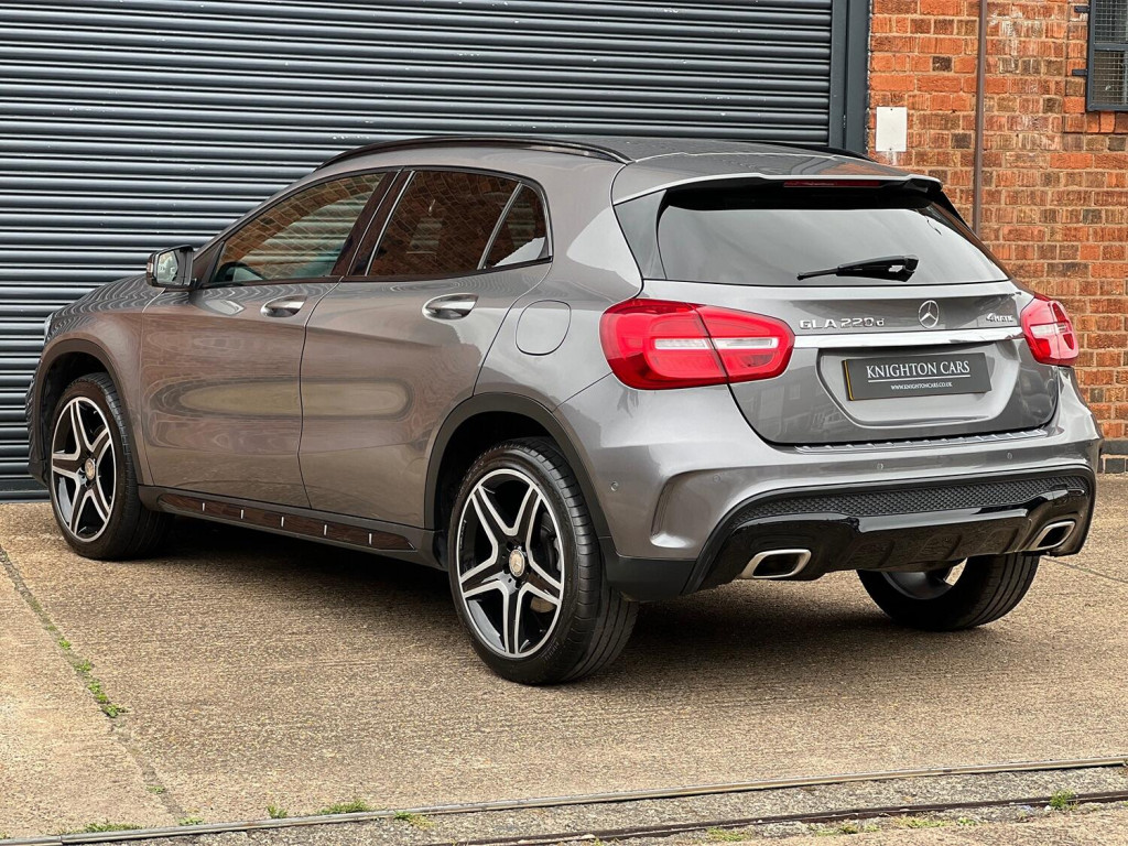 MERCEDES-BENZ GLA CLASS