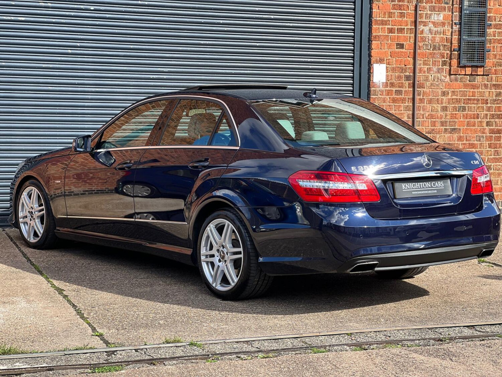 MERCEDES-BENZ E CLASS